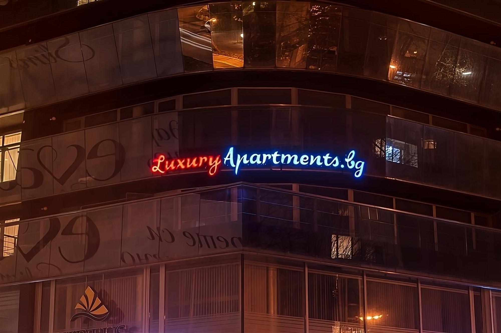 Luxury Apartments Burgas Екстер'єр фото